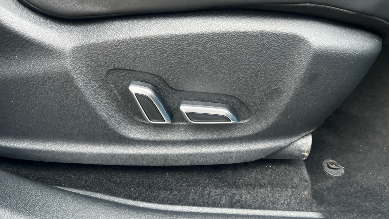 MG HS 1.5 T-GDI PHEV Trophy 5dr Auto Hatchback